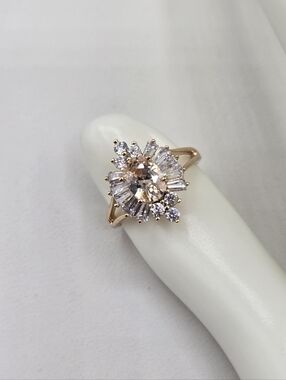 Swarovski Crystal Elements Rose Gold Statement Ring Champagne Size 6.75 Prom